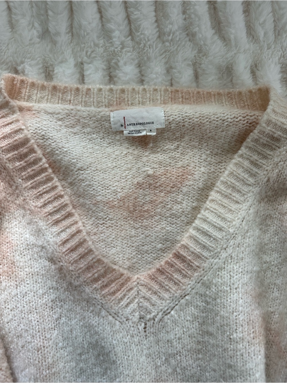 Anthropologie Cream and Light Pink V-Neck Tie-Dye Sweater Size S - Picture 5 of 7